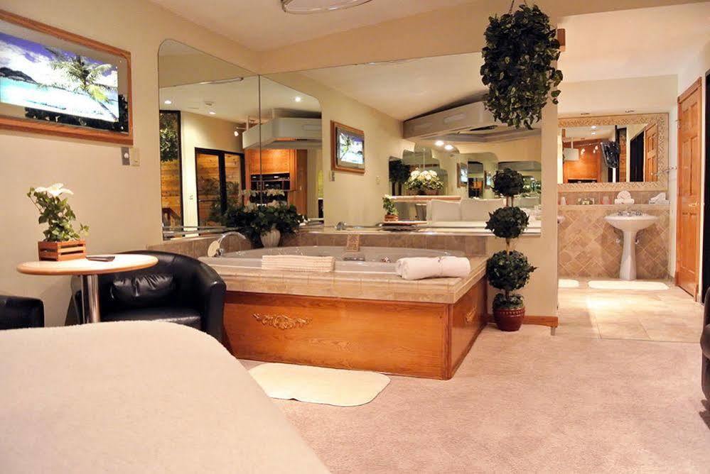 Sybaris Pool Suites - Indianapolis Esterno foto